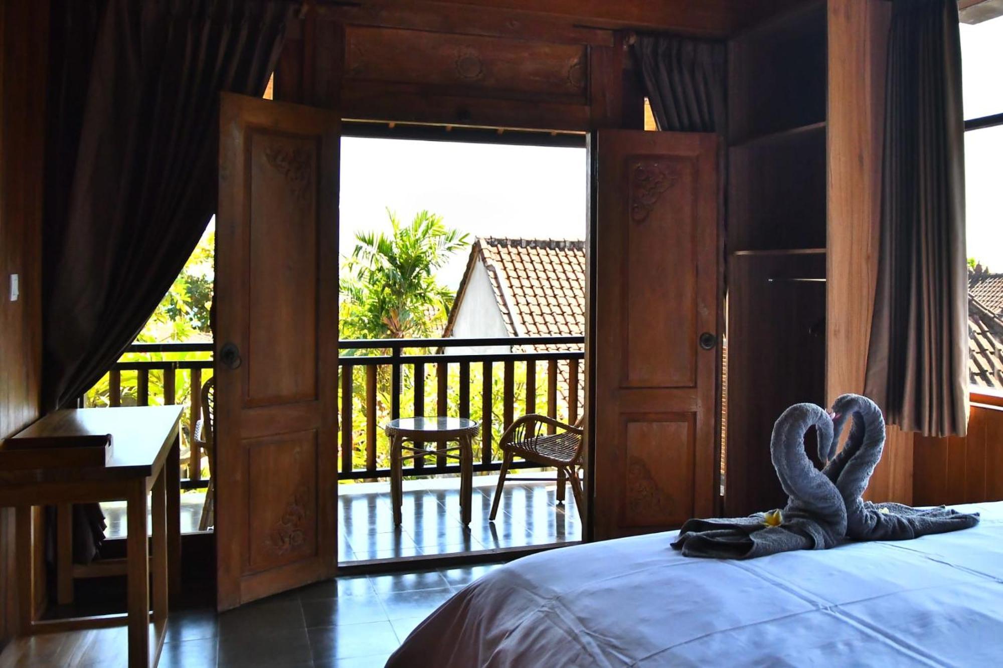 Putra'Lebah Amed Guest House Exteriér fotografie