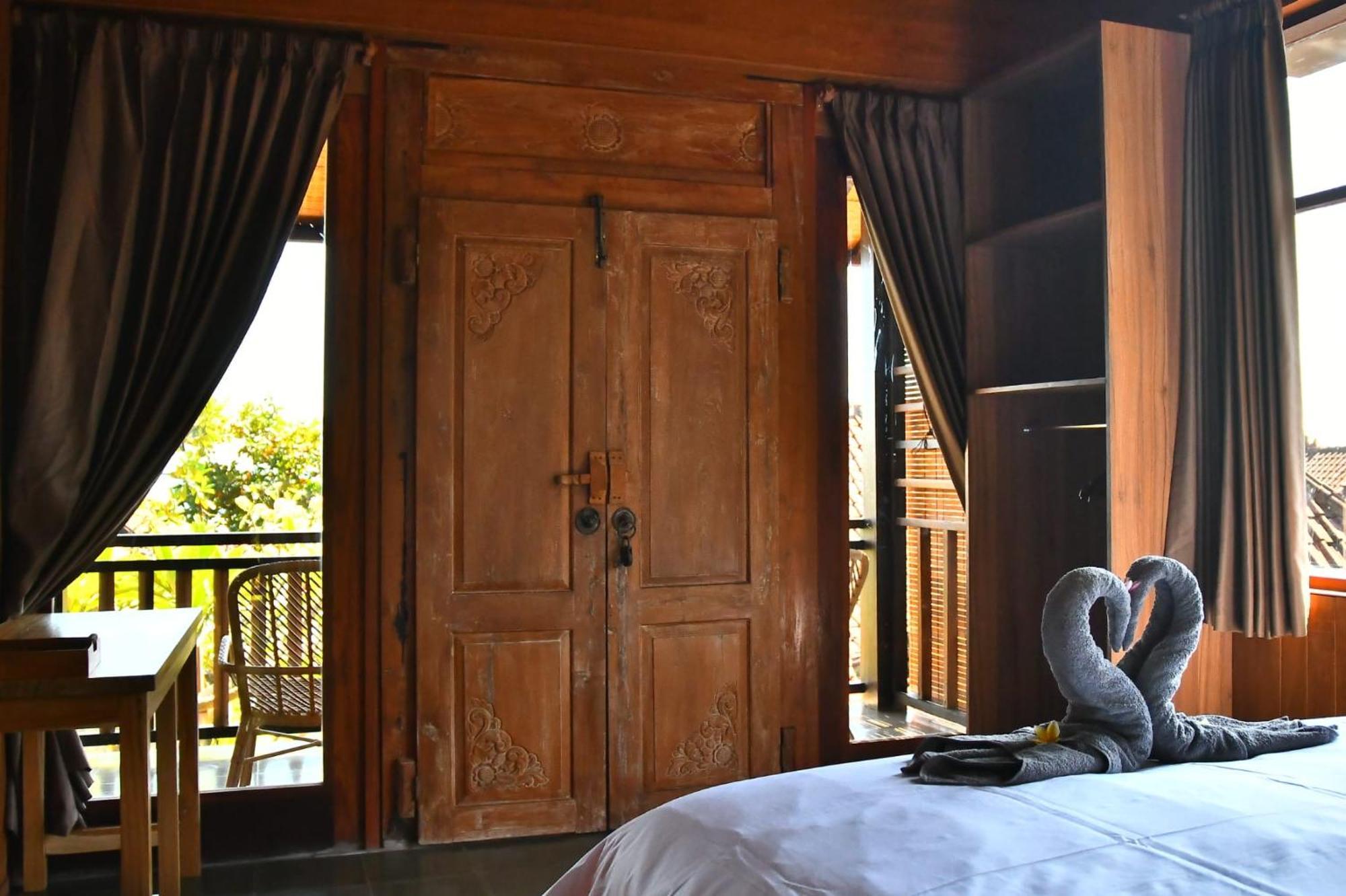 Putra'Lebah Amed Guest House Exteriér fotografie
