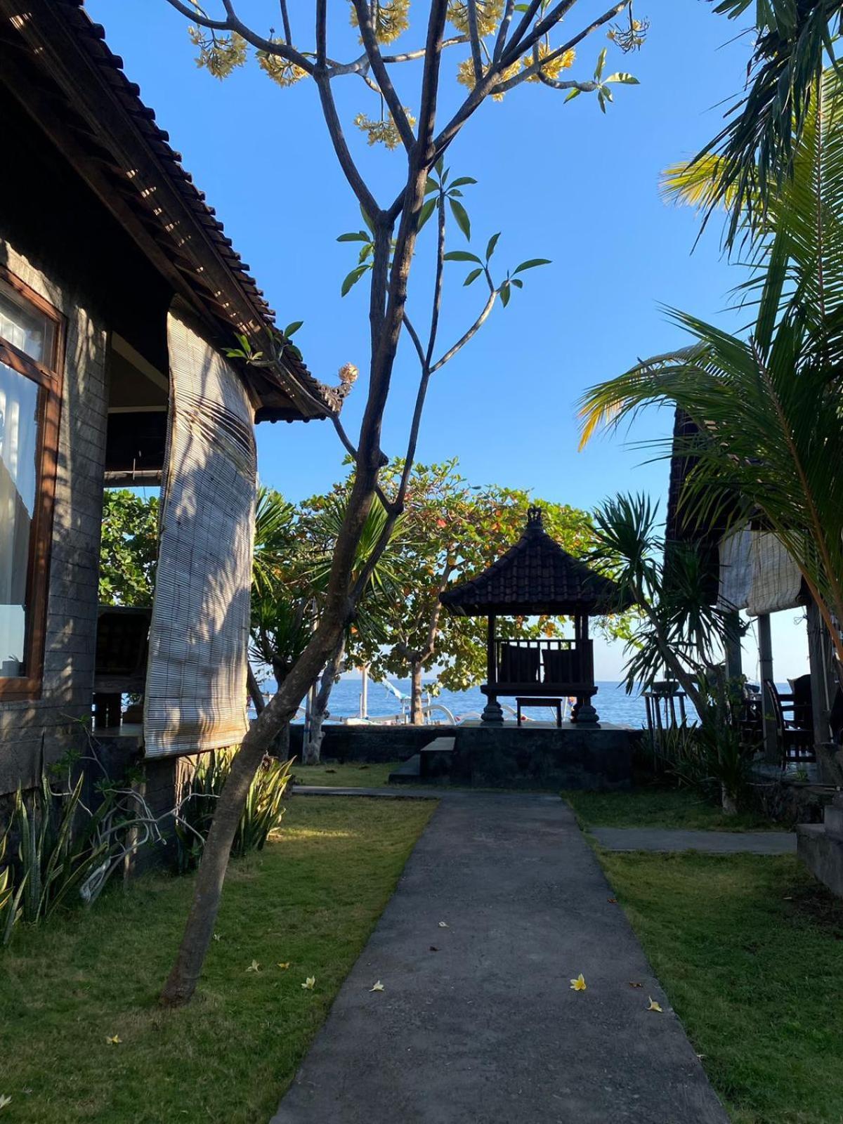 Putra'Lebah Amed Guest House Exteriér fotografie